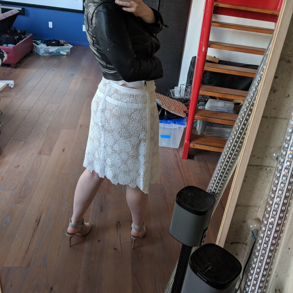 Chanel White Lace Skirt - image 8